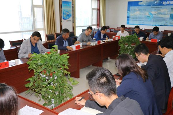 泓源公司党委理论中心组举行(扩大)学习会议(图2) 泓源公司党委理论中心组举行(扩大)学习会议(图2)