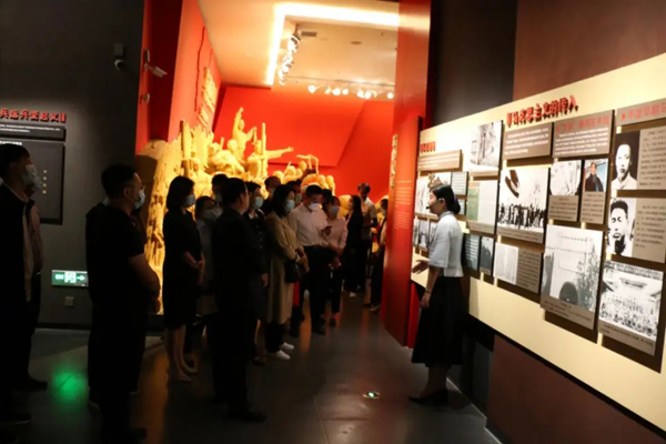 米兰官方站网页版-米兰MiLan(中国)泓源公司党委组织各支部开展“重温历史、砥砺前行”(图2) 米兰官方站网页版-米兰MiLan(中国)泓源公司党委组织各支部开展“重温历史、砥砺前行”(图2)