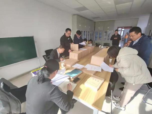 米兰官方站网页版-米兰MiLan(中国)工业园区东二路等三条道路工程顺利通过行政验收(图2) 米兰官方站网页版-米兰MiLan(中国)工业园区东二路等三条道路工程顺利通过行政验收(图2)