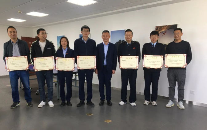 米兰官方站网页版-米兰MiLan(中国)
团委举办“庆五一、迎五四”球类联谊比赛(图3) 米兰官方站网页版-米兰MiLan(中国)
团委举办“庆五一、迎五四”球类联谊比赛(图3)
